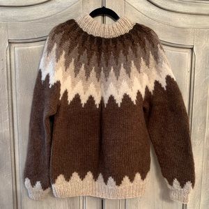 100% Icelandic wool sweater